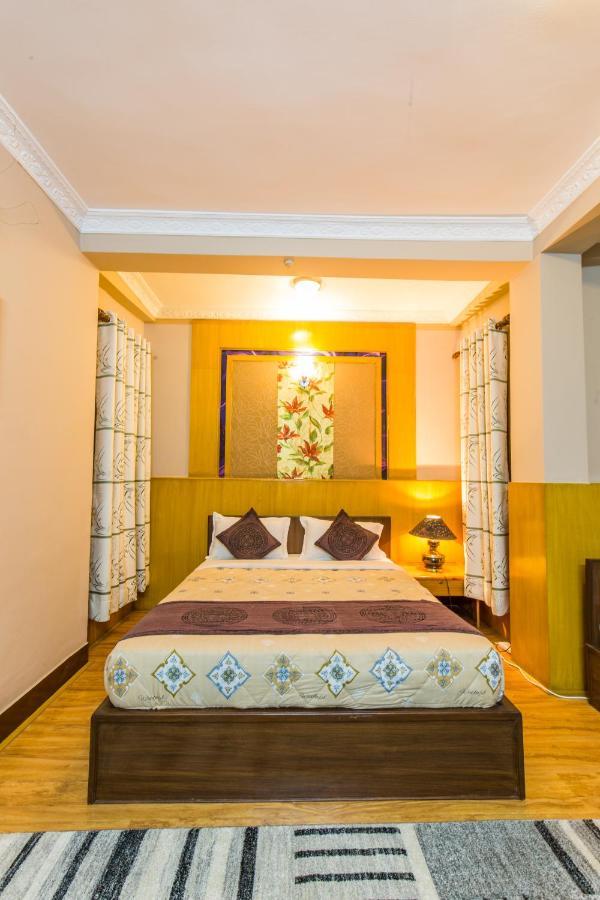 Hotel Acme Inn กาฐมาณฑุ ภายนอก รูปภาพ