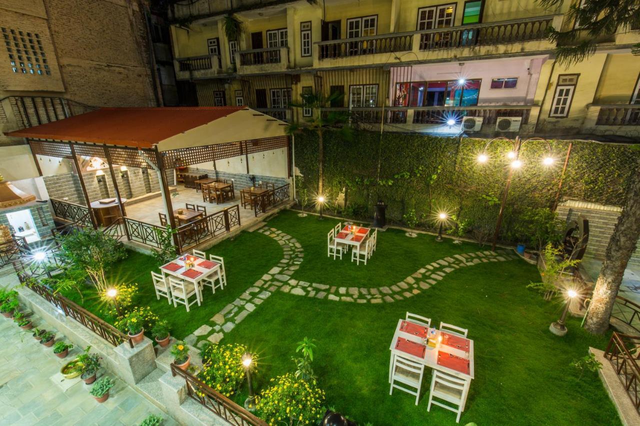 Hotel Acme Inn กาฐมาณฑุ ภายนอก รูปภาพ